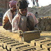 Kinderarbeit: die dunkle Seite unseres Konsums