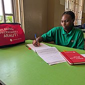 Berufsausbildung ist Schritt aus Armut