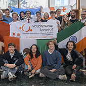 Jung & engagiert in die Welt hinaus