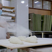 Brot für immer mehr Bedürftige in Bethlehem